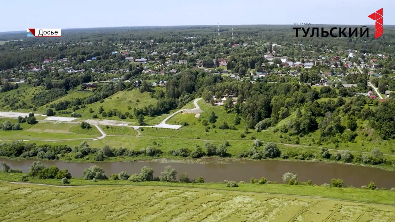 Чем привлекает туристов самый маленький город России – Чекалин