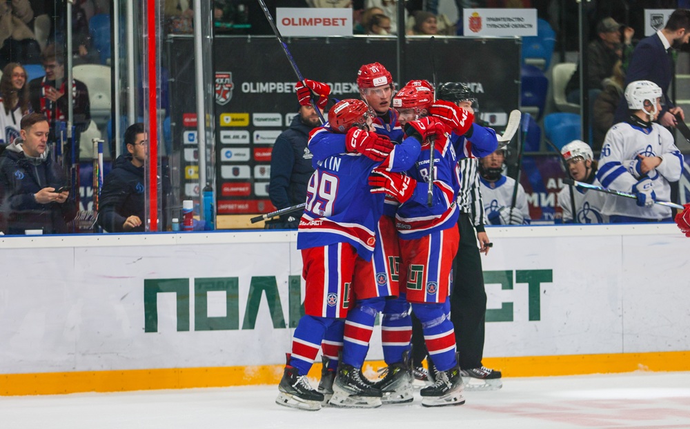 "Академия Михайлова" обыграла "Динамо" в "детском" матче