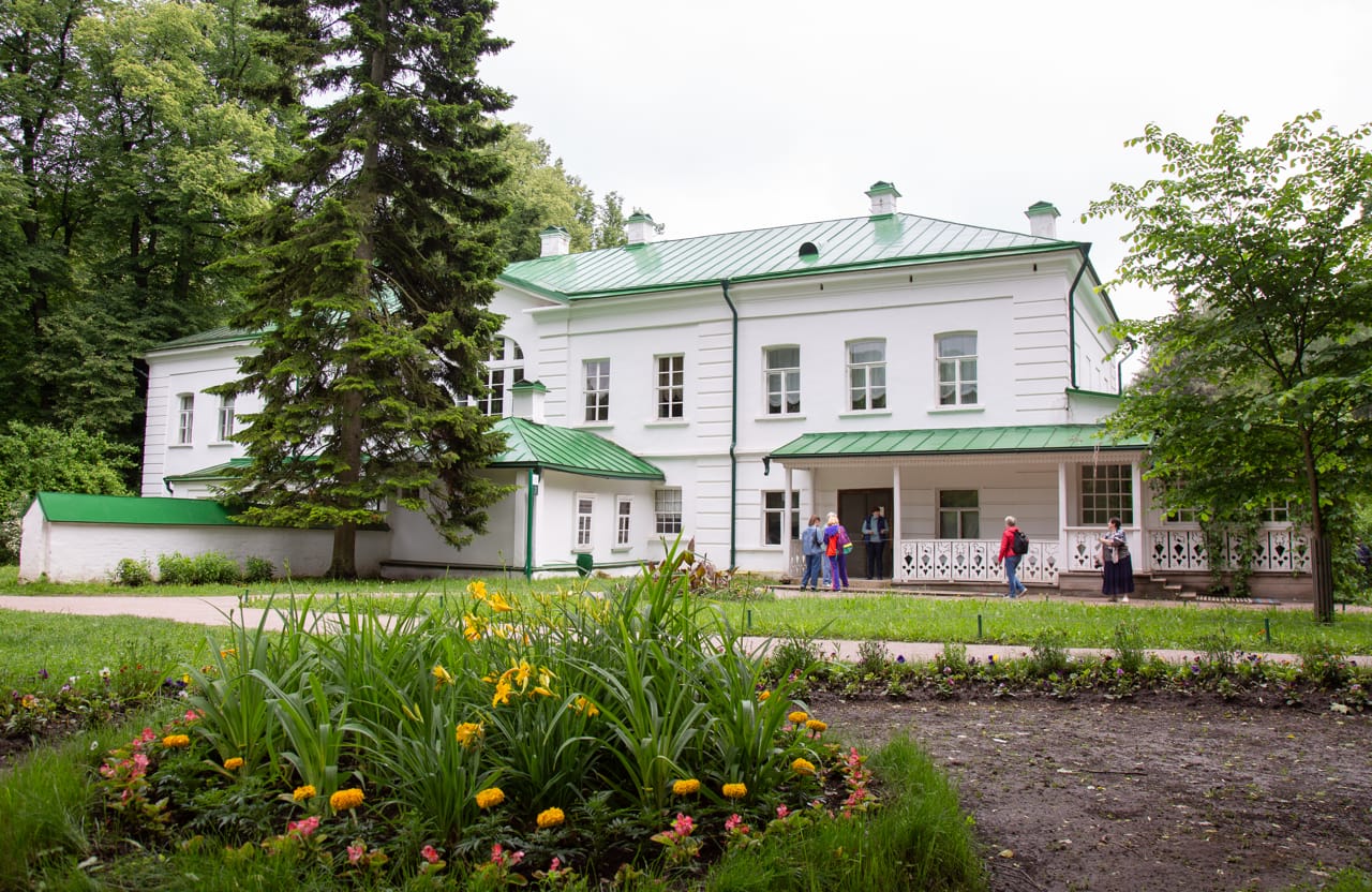 В Ясной Поляне отменили международный съезд потомков Льва Толстого