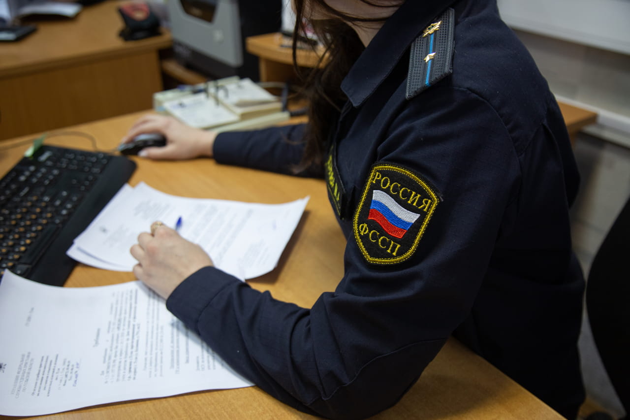 Со счета жительницы Богородицка списали долг по 160 штрафам ГИБДД 