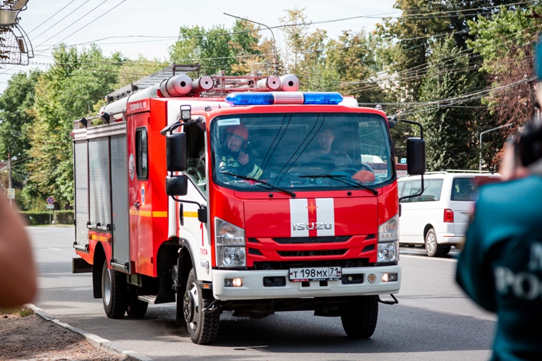 На Калужском шоссе в Туле загорелся магазин разливного пива