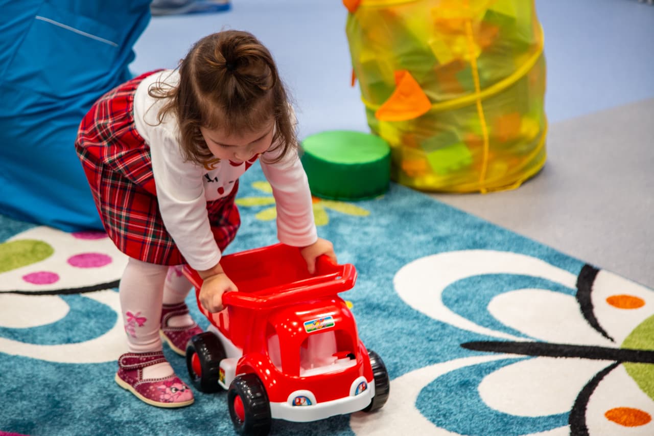 Детские сим-карты в России позволят родителям отслеживать геолокацию ребёнка