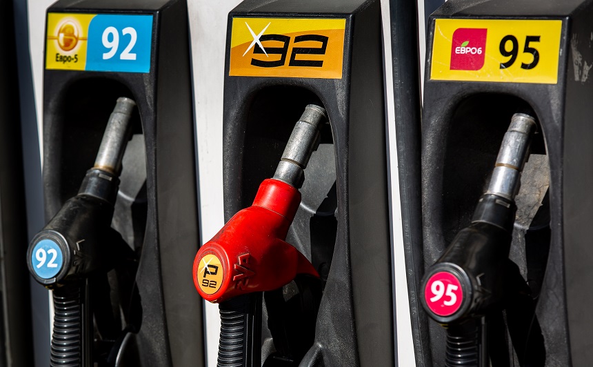 Из-за цен на бензин ФАС возбудила дела в пяти регионах России
