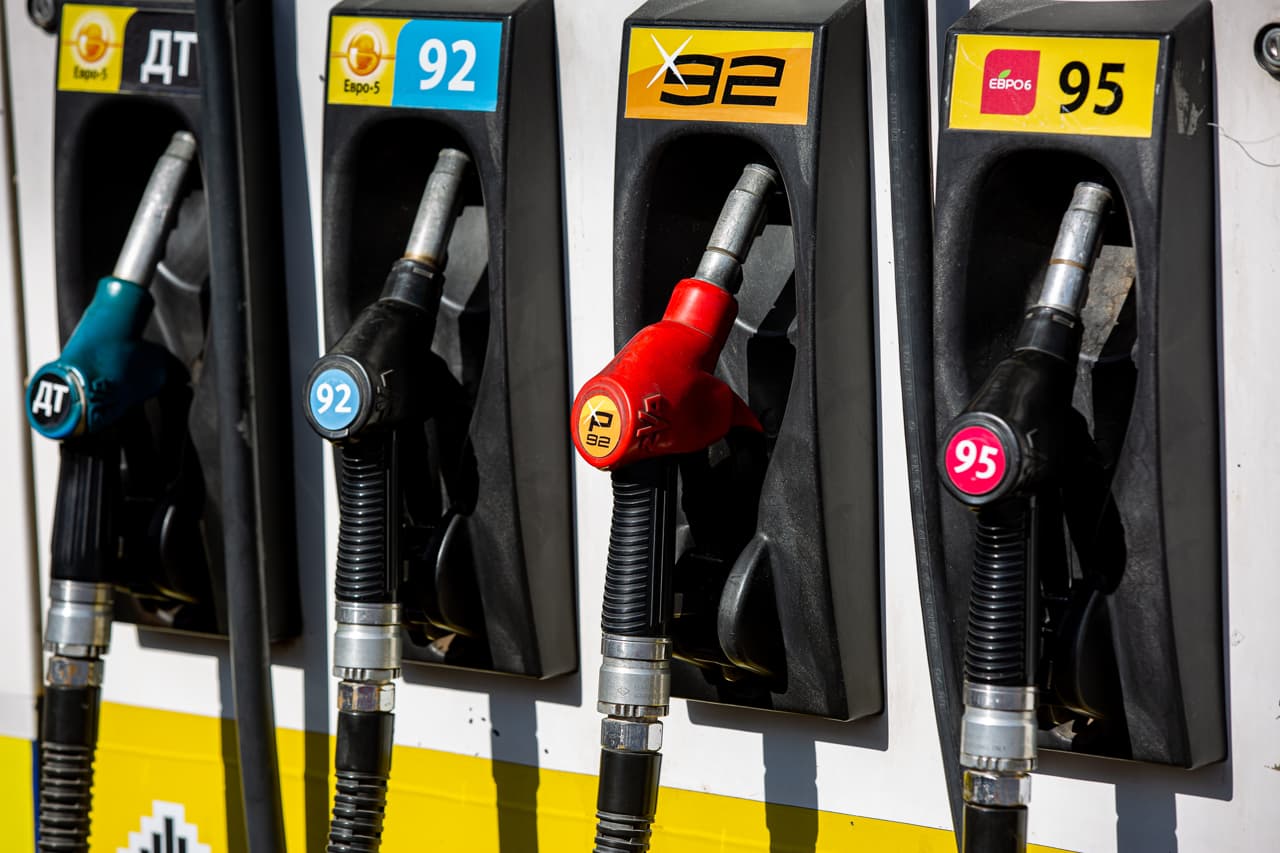 Росстат составил рейтинг регионов по стоимости бензина: на каком месте Тульская область