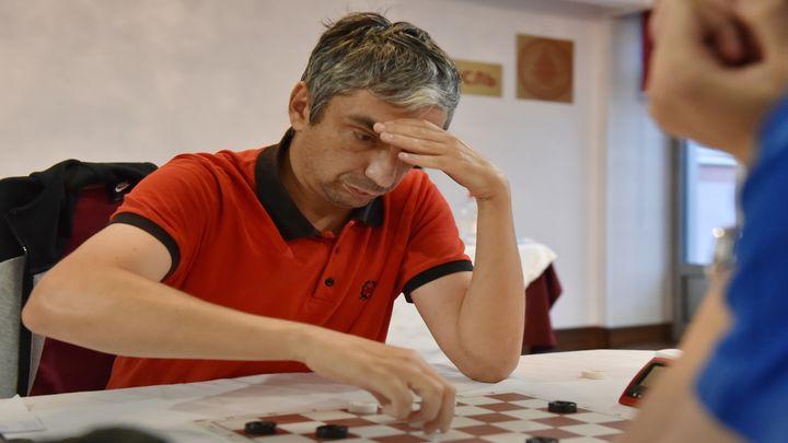 Туляк Александр Гетманский завоевал серебряную медаль на этапе Кубка мира по шашкам