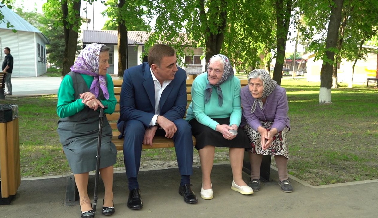 Как Губернатора Алексея Демина встречали жители Щекино