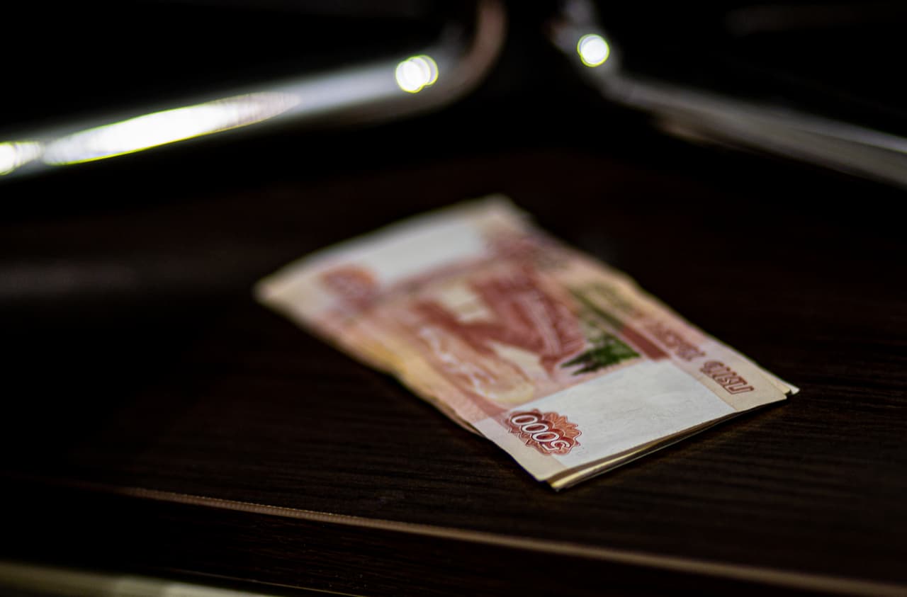 В Белевском районе нашли похитительницу денег с утерянной банковской карты