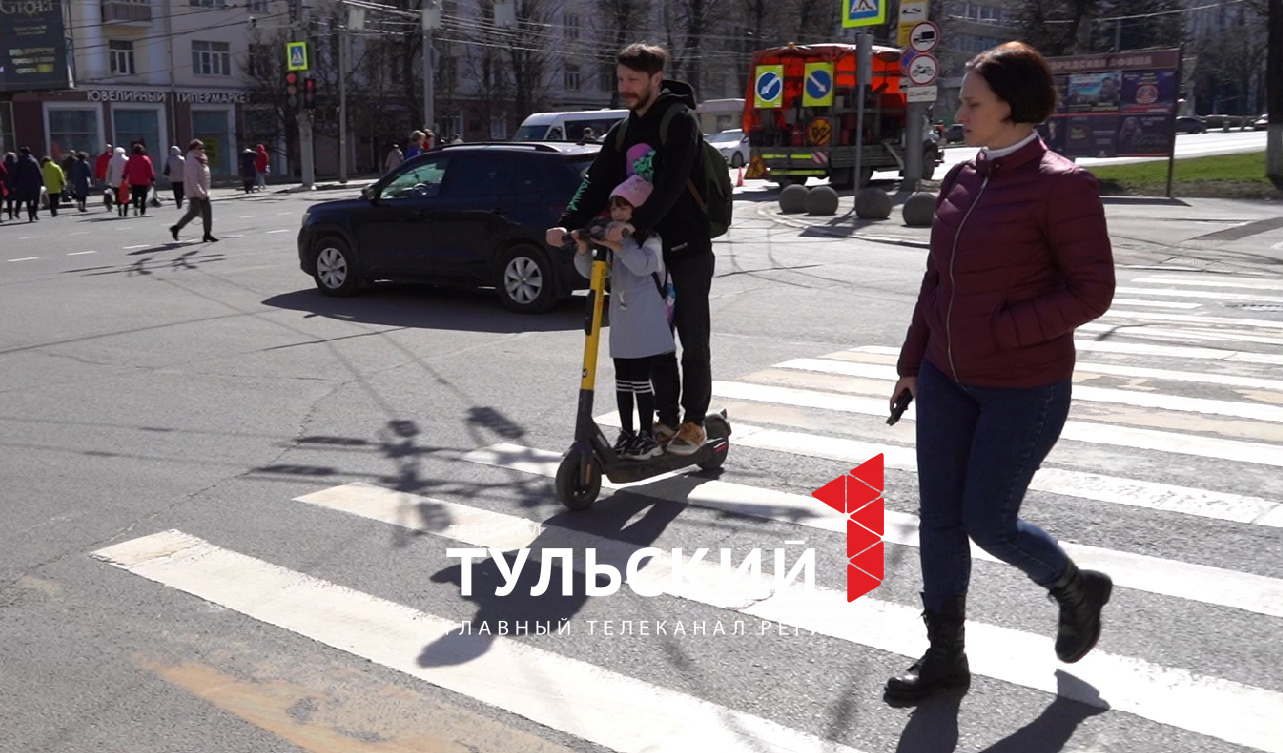 В Туле самокатчиков начали штрафовать за нарушение ПДД - Новости Тулы и  области - 1tulatv