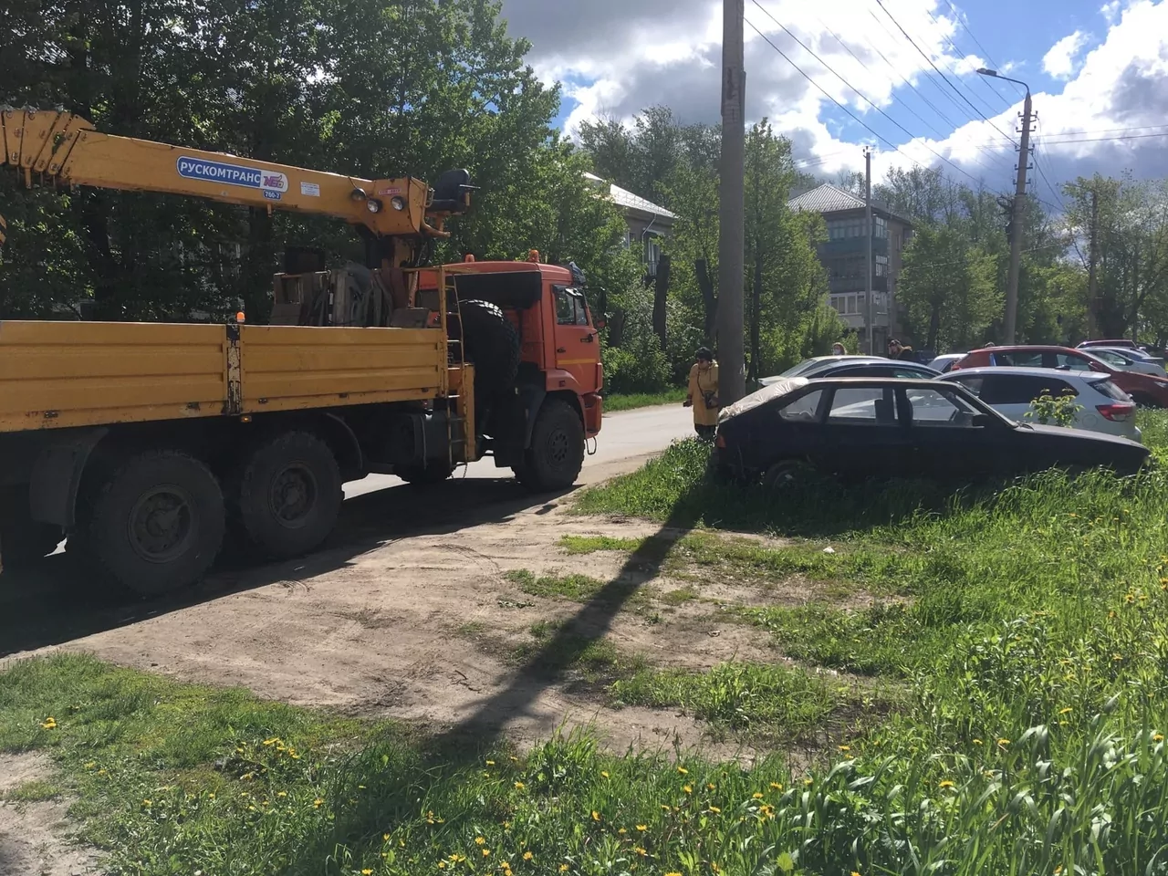 В Туле с начала года вывезли 31 брошенный автомобиль