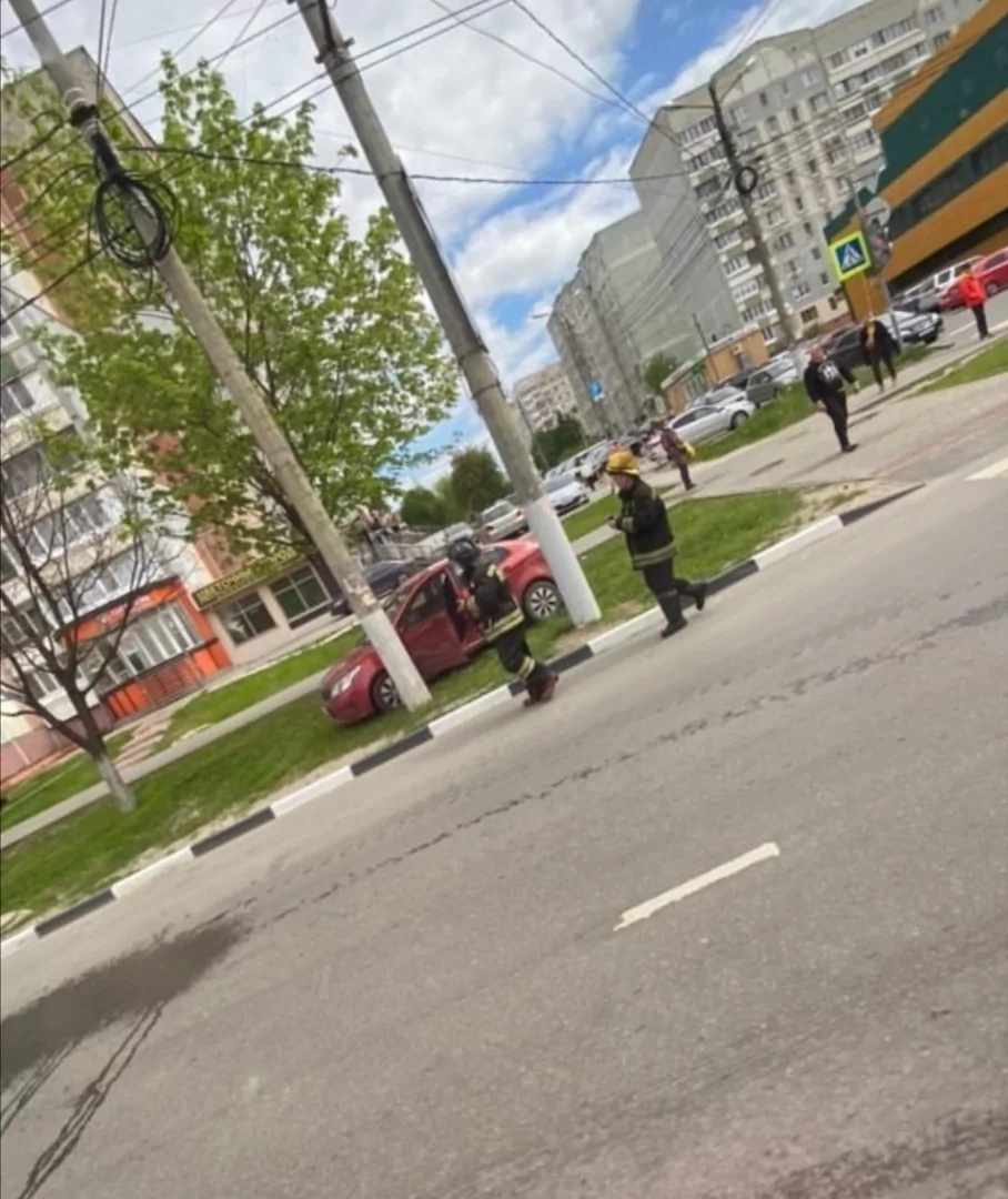 В Туле две иномарки не поделили дорогу