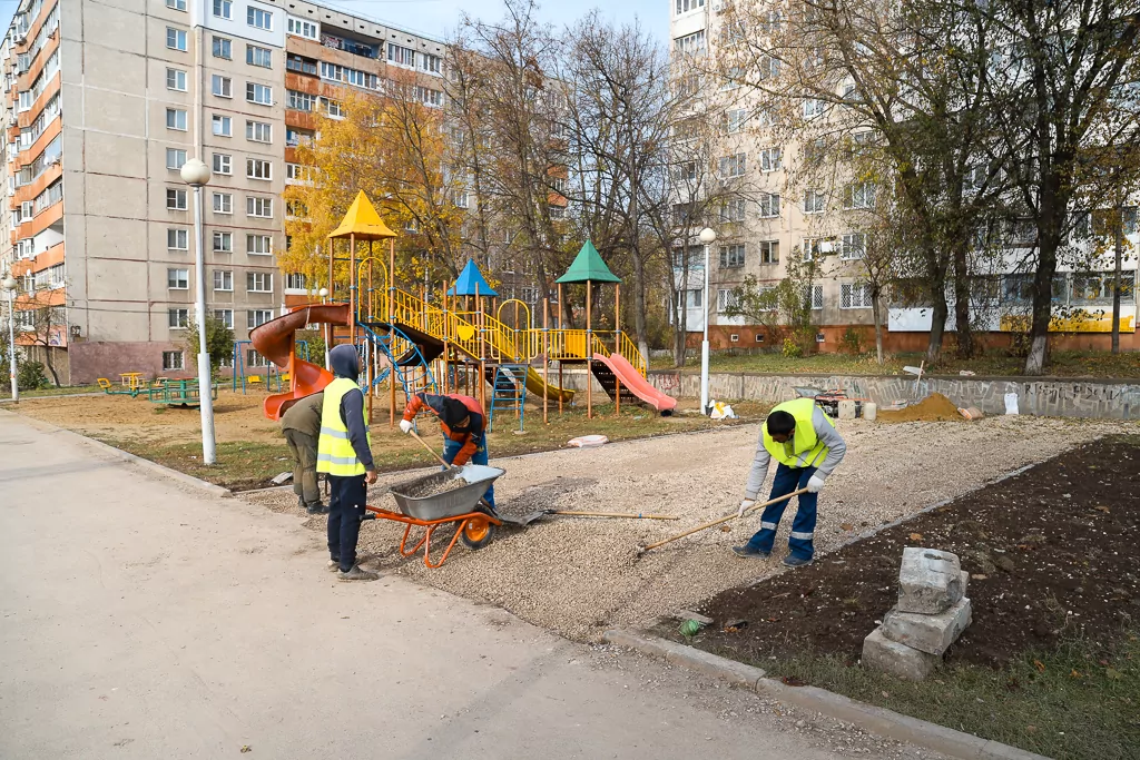 В Туле через две недели завершат благоустройство сквера на улице Максима Горького