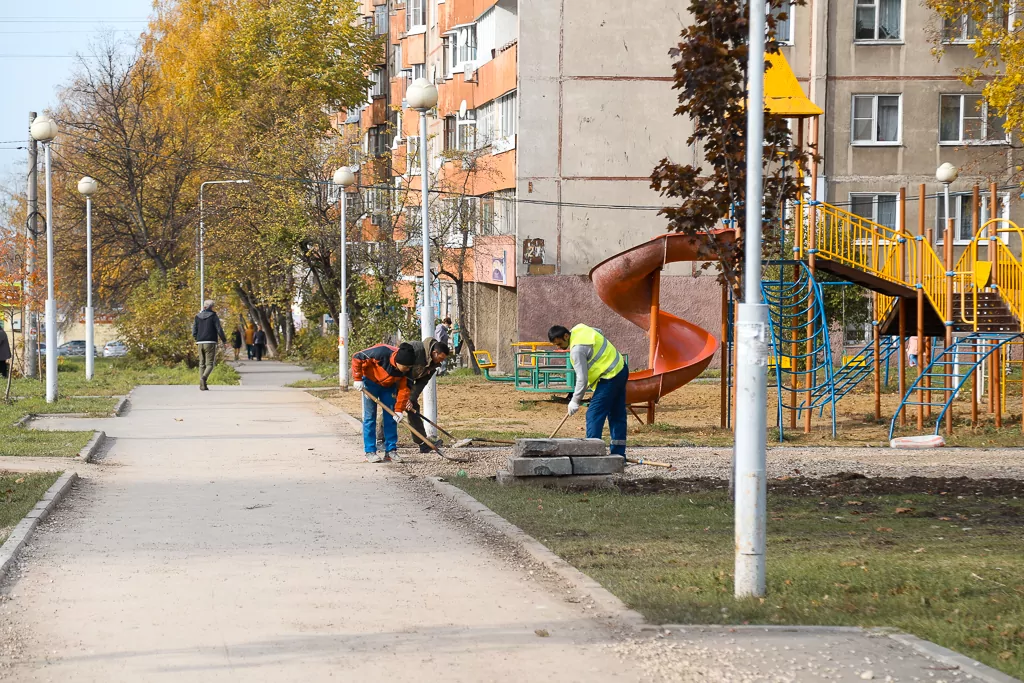 В Туле через две недели завершат благоустройство сквера на улице Максима Горького
