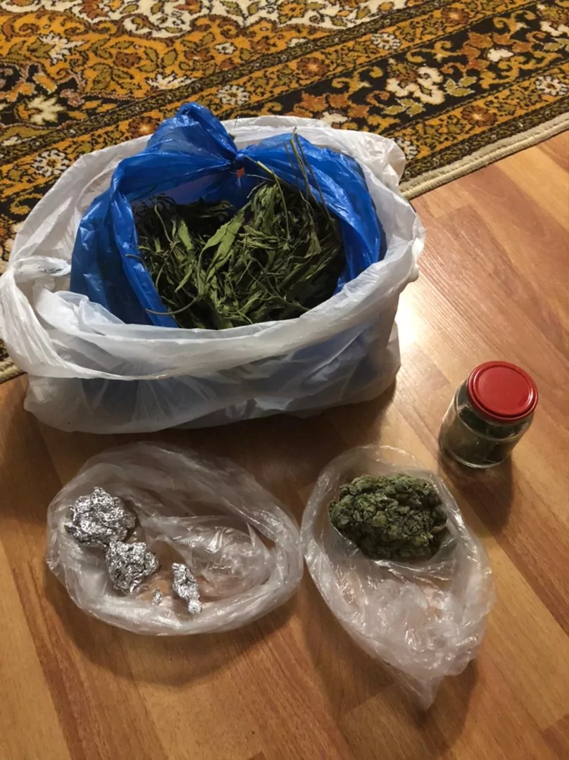 В Новомосковске задержали банду наркоторговцев