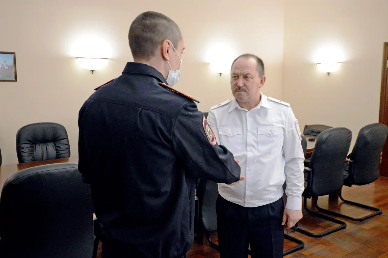 В Туле полицейский в свой выходной день задержал распространителя наркотиков