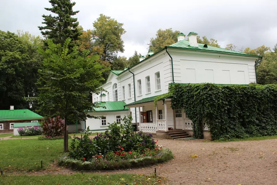 К 100-летию музея-усадьбы «Ясная Поляна» будут выпущены специальные почтовые марки и открытки
