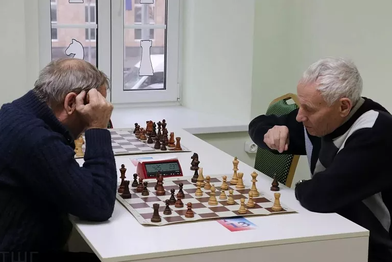 Тульским пенсионерам предлагают бесплатно научиться играть в шахматы