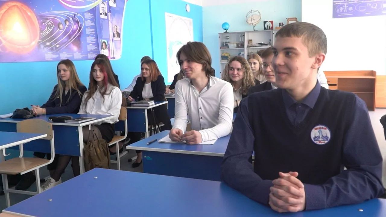 В Тульской области будущих учителей начинают воспитывать со школьной скамьи