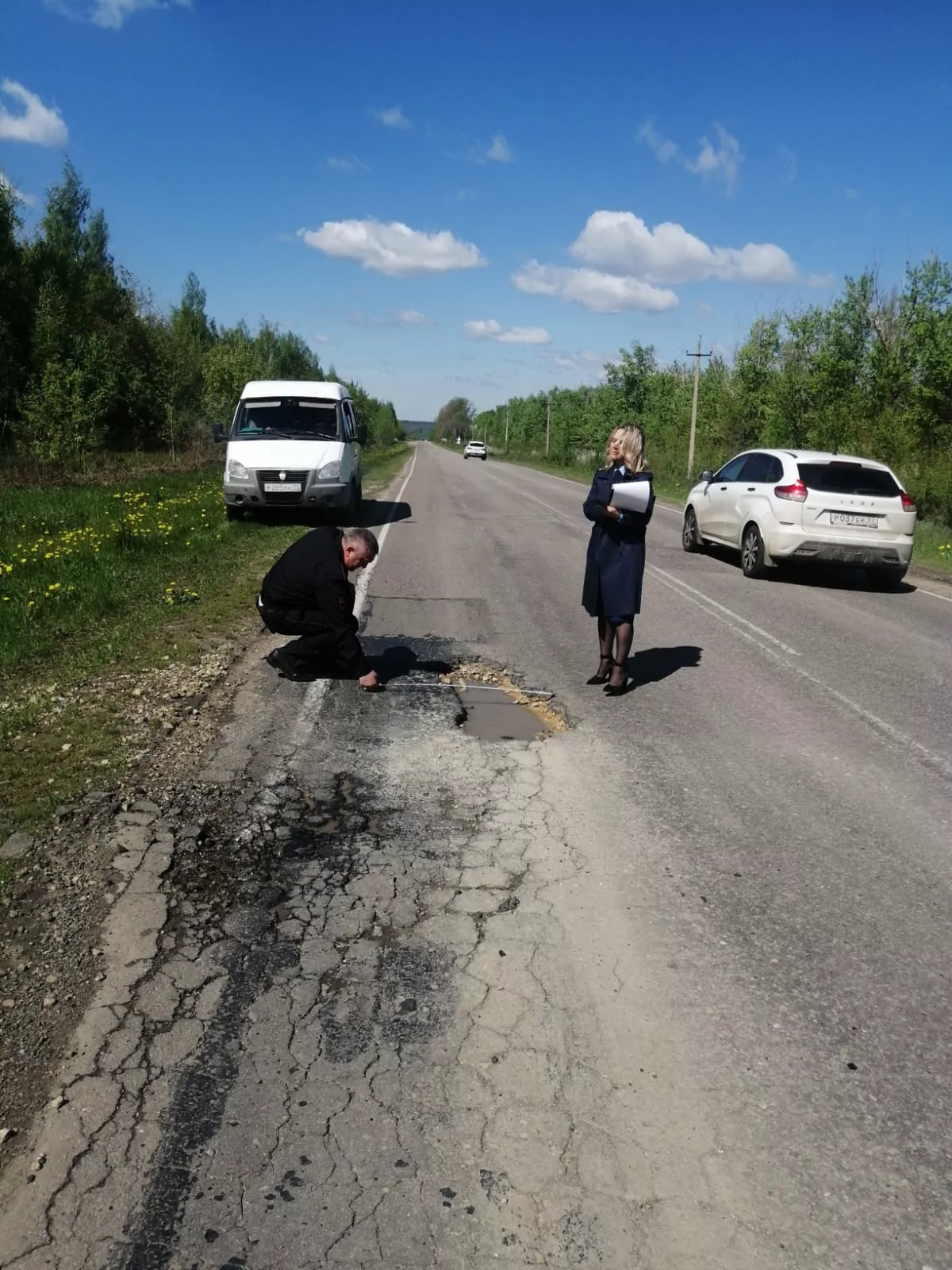 В Тульской области проверили состояние дороги в деревне Круглое Ефремовского района