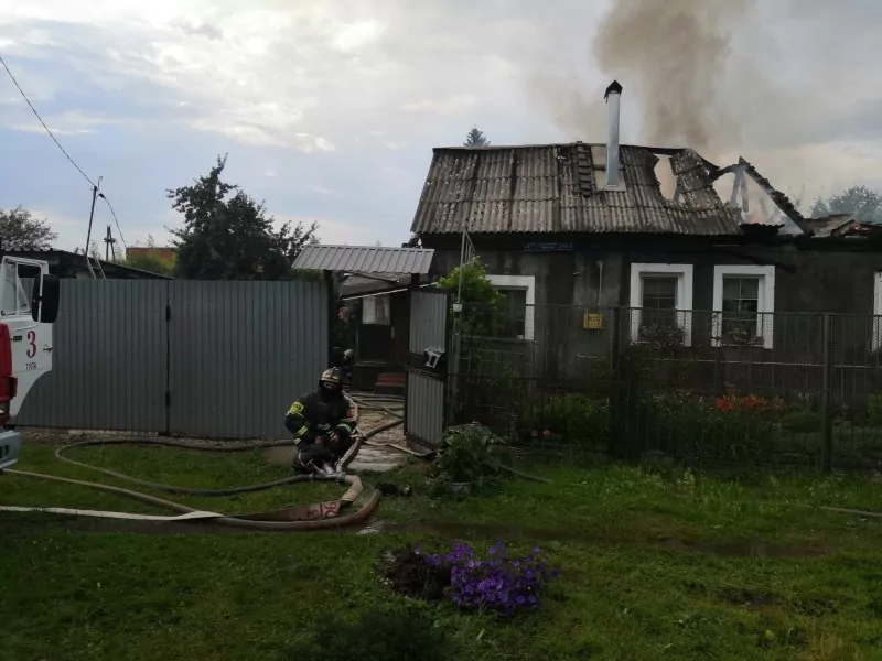 В Туле сгорел дом и пострадала 71-летняя женщина