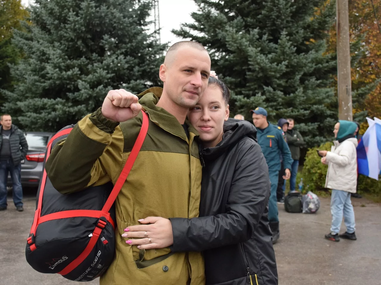 Мобилизованные жители Узловой поделились эмоциями перед отправкой в пункт сбора