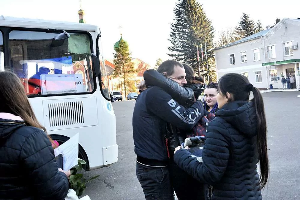 Житель Дубенского района отправился на боевое слаживание сразу после свадьбы