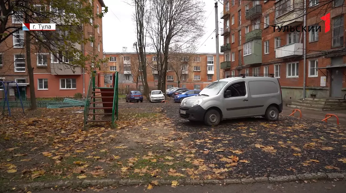 Как тулякам избавиться от самодельных автомобильных ограждений во дворах
