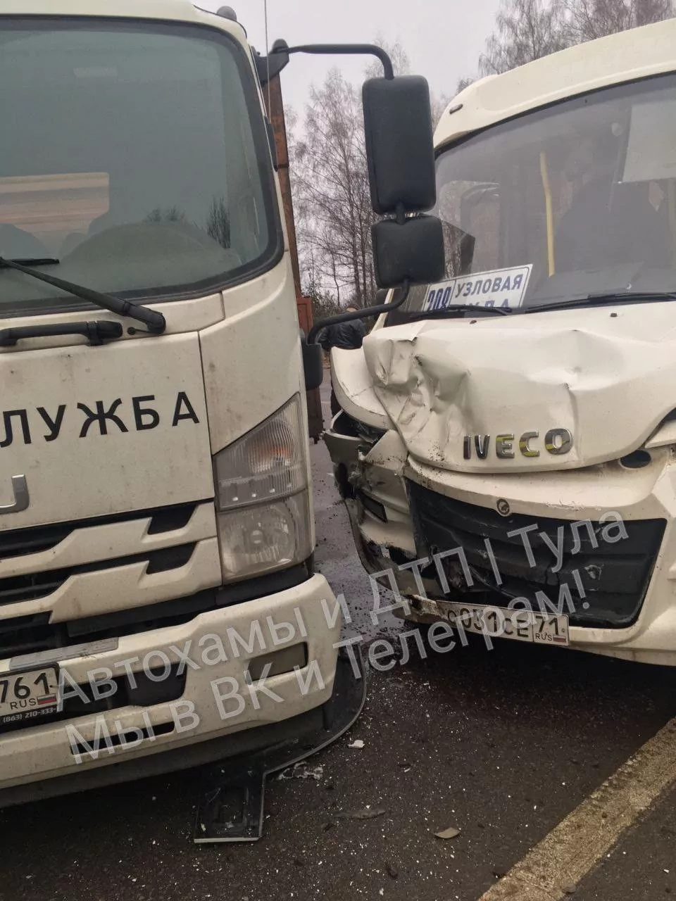 В Тульской области на дороге «Тула - Новомосковск» грузовик врезался в автобус