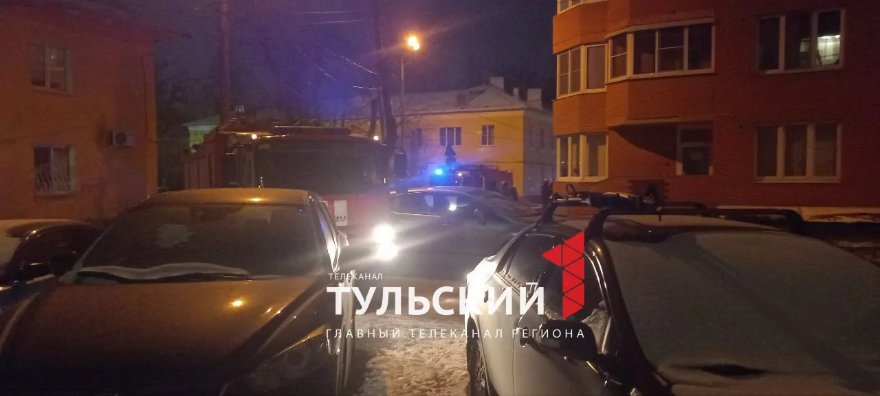 Туляки заметили на улице Николая Руднева 6 пожарных машин