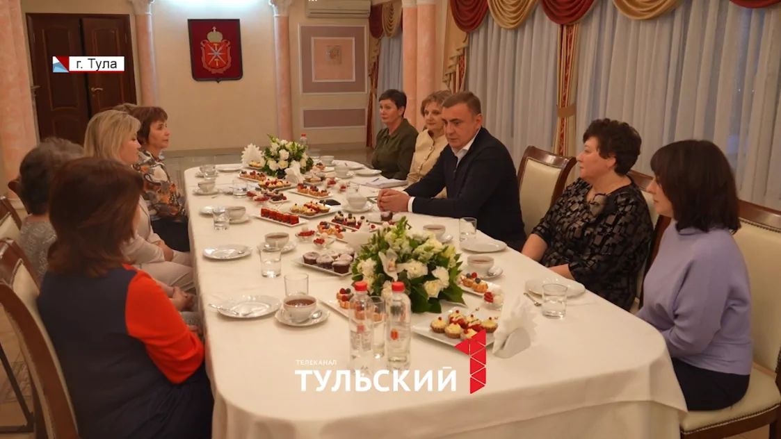 «Наш отец, наш батя»: матери участников СВО встретились с Губернатором Алексеем Дюминым