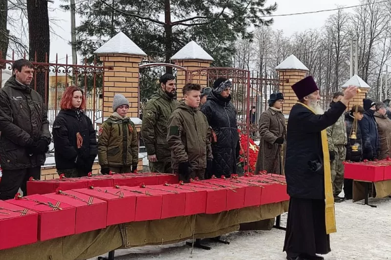 В Туле с почестями похоронили погибших в годы войны бойцов Красной Армии