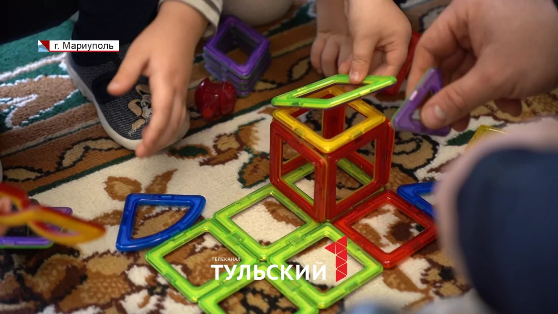 Волшебство из Тульской области: как Мариуполь готовят к Новому году