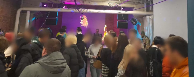 В Туле во время рейда в ночном клубе полицейские задержали двух подростков