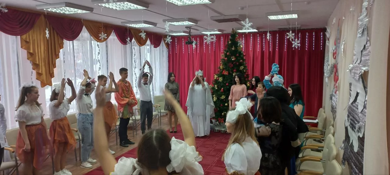 В Киреевском социально-реабилитационном центре прошло новогоднее представление