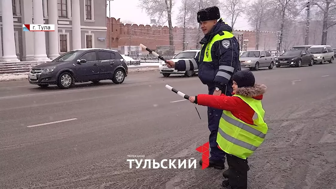 Губернатор Алексей Дюмин исполнил мечту 5-летнего туляка стать полицейским