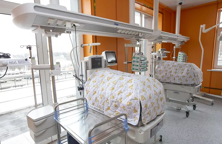 Тульские акушеры спасли беременную двойней женщину с отслойкой плаценты