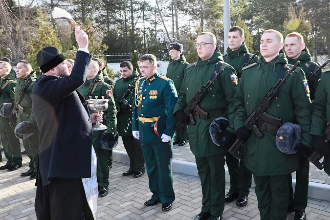 В Анапе новобранцы тульской научной роты «ЭРА» приняли присягу