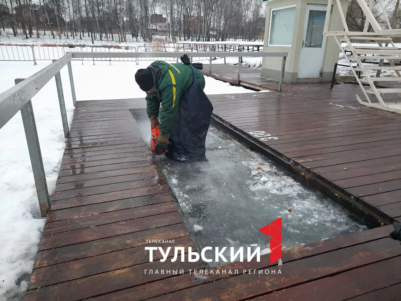 В Центральном парке Тулы подготовили две иордани для крещенских купаний