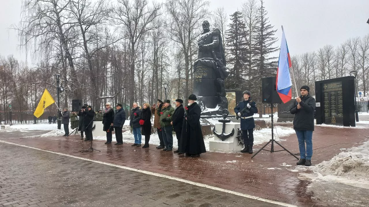 В Туле почтили память крейсера «Варяг»