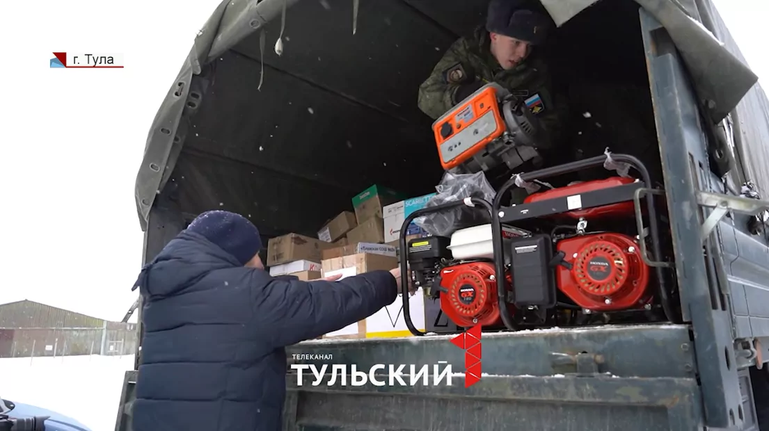 Тульские волонтеры отправили бойцам СВО два КАМАЗа с подарками