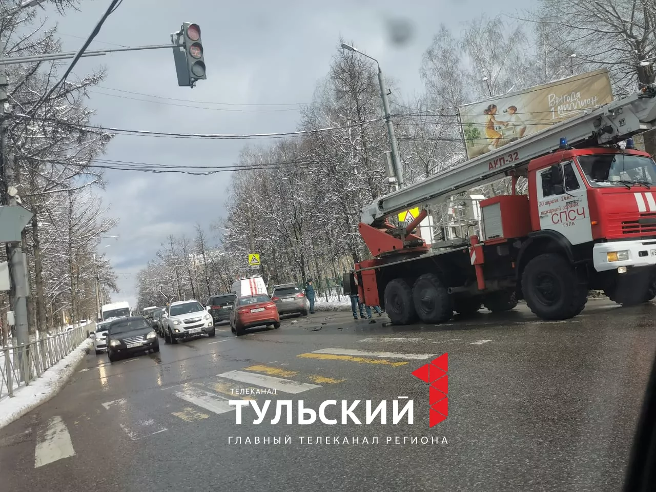 В Туле пожарная машина попала в аварию