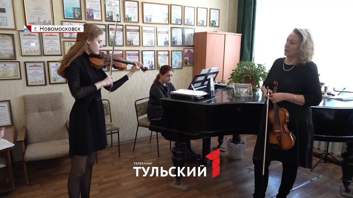 «Самые ранимые люди»: в Туле работникам культуры вручили медали и грамоты