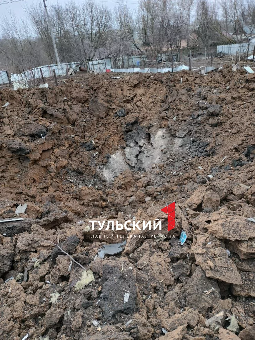 Полиция, обломки и разбитые стекла: что сейчас происходит на месте взрыва в Киреевске