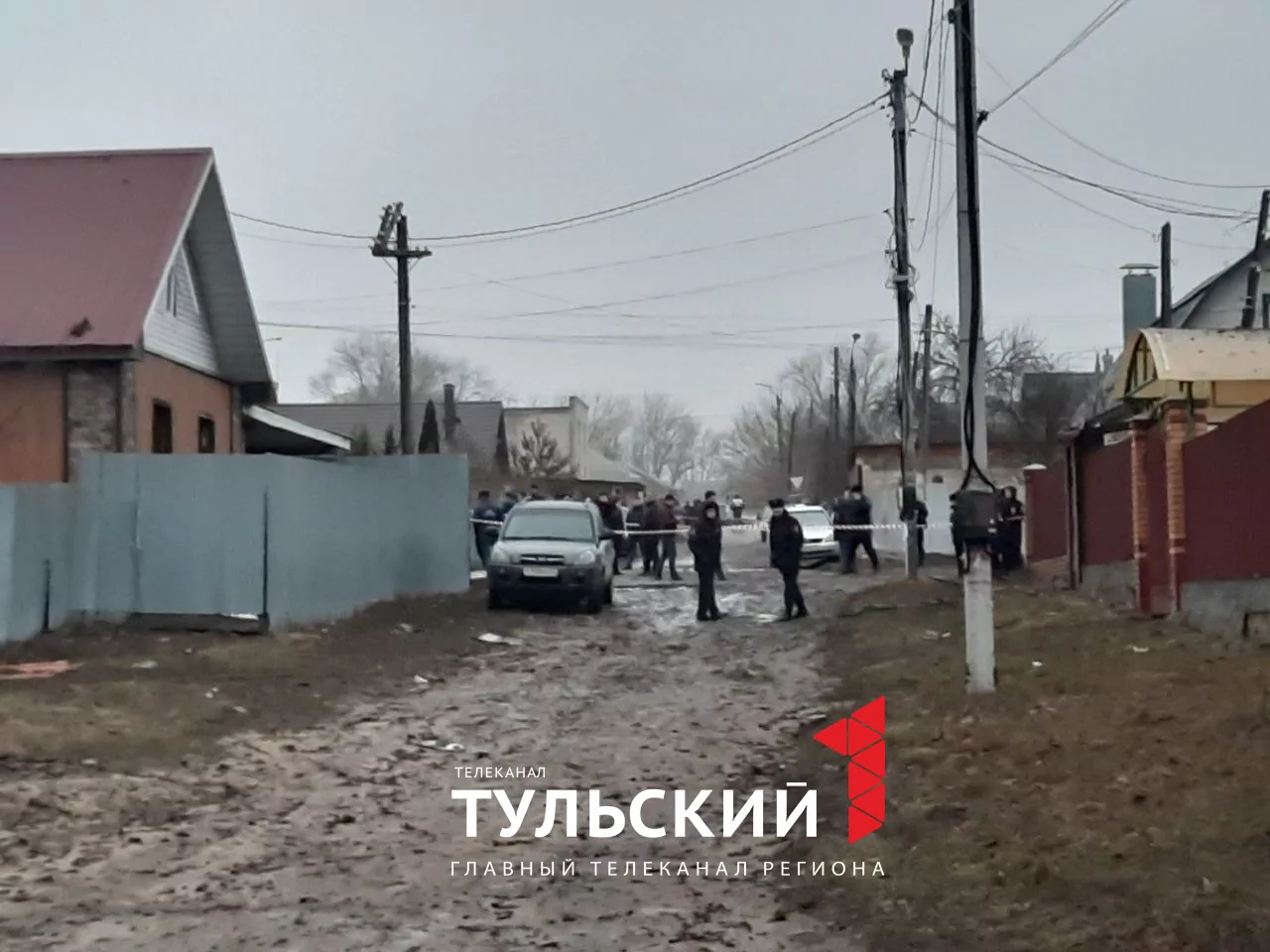 Полиция, обломки и разбитые стекла: что сейчас происходит на месте взрыва в Киреевске