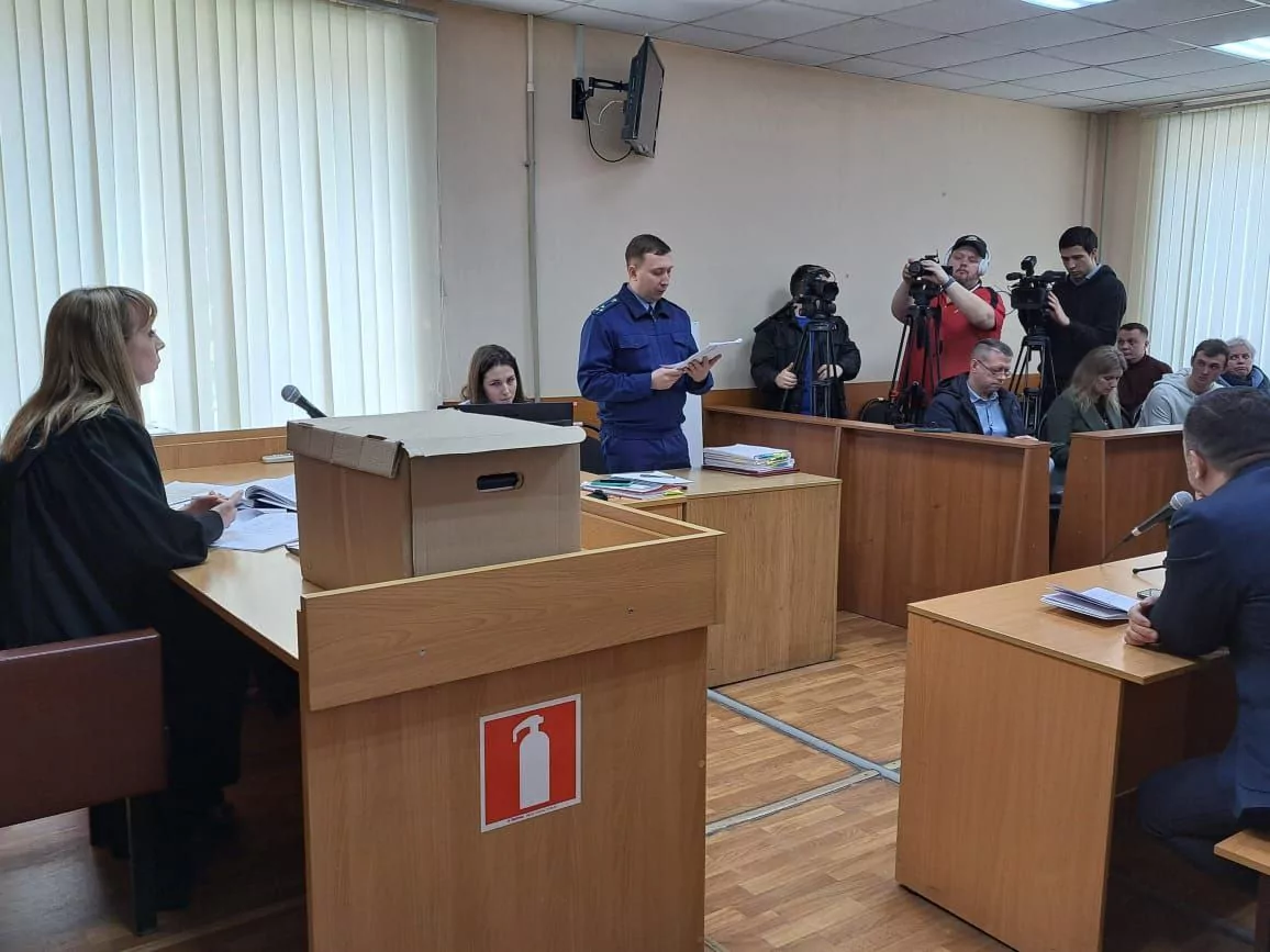 В Туле двух мужчин судят за изготовление фальшивого документа Украины