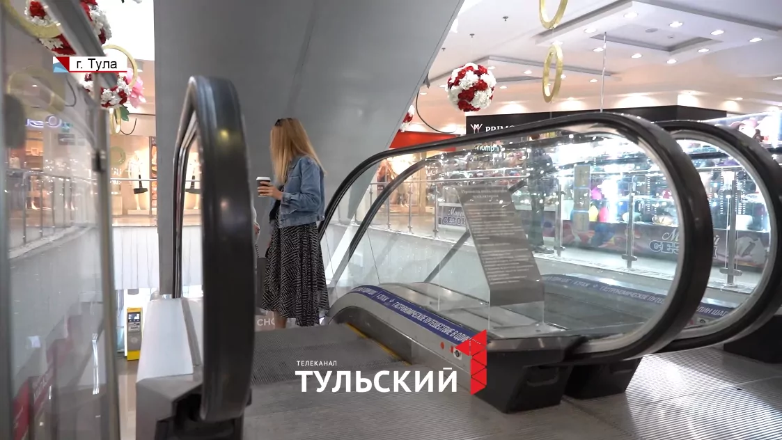 От потери юбки до смерти: безопасны ли тульские эскалаторы