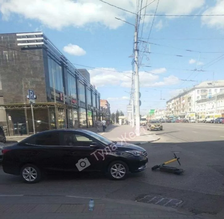 На улице Советской в Туле сбили самокатчика