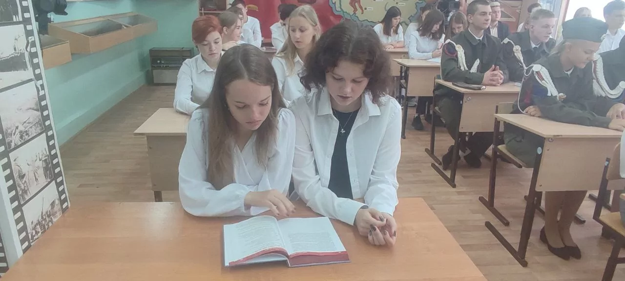 "Разговоры о важном": в Туле ветеран СВО провел урок для 11-классников