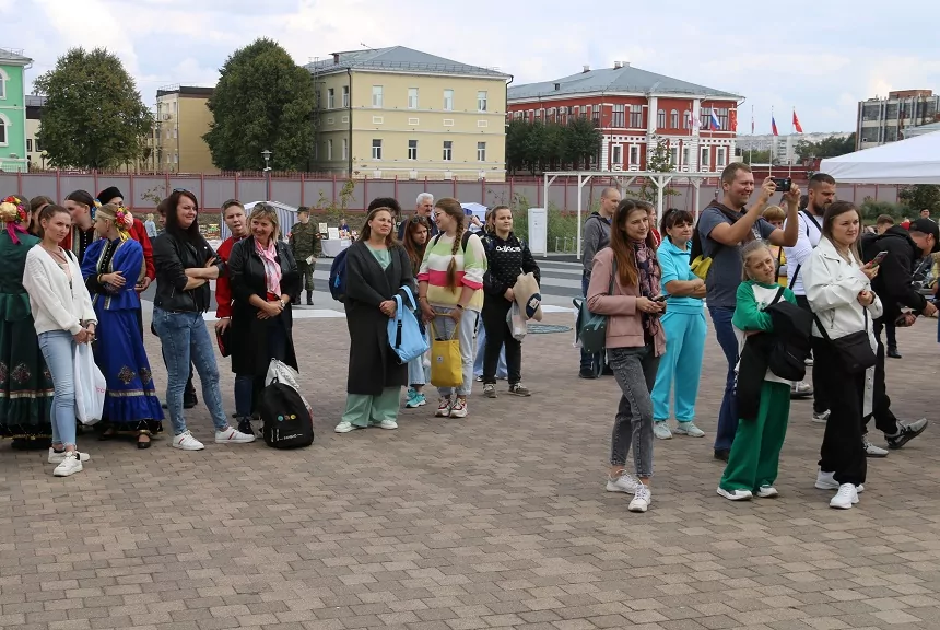 На Казанской набережной Тулы полным ходом идет фестиваль-конкурс «PROтрадиции»