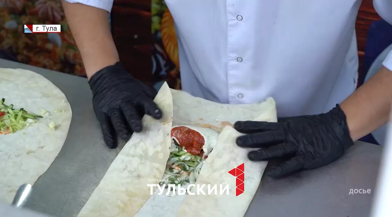 «Здесь же была проверка»: в центре Тулы второй раз за год закрыли шаурмичную