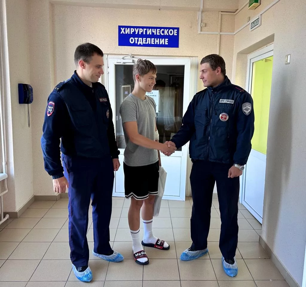 Тульские инспекторы ДПС помогли доставить ребёнка в больницу